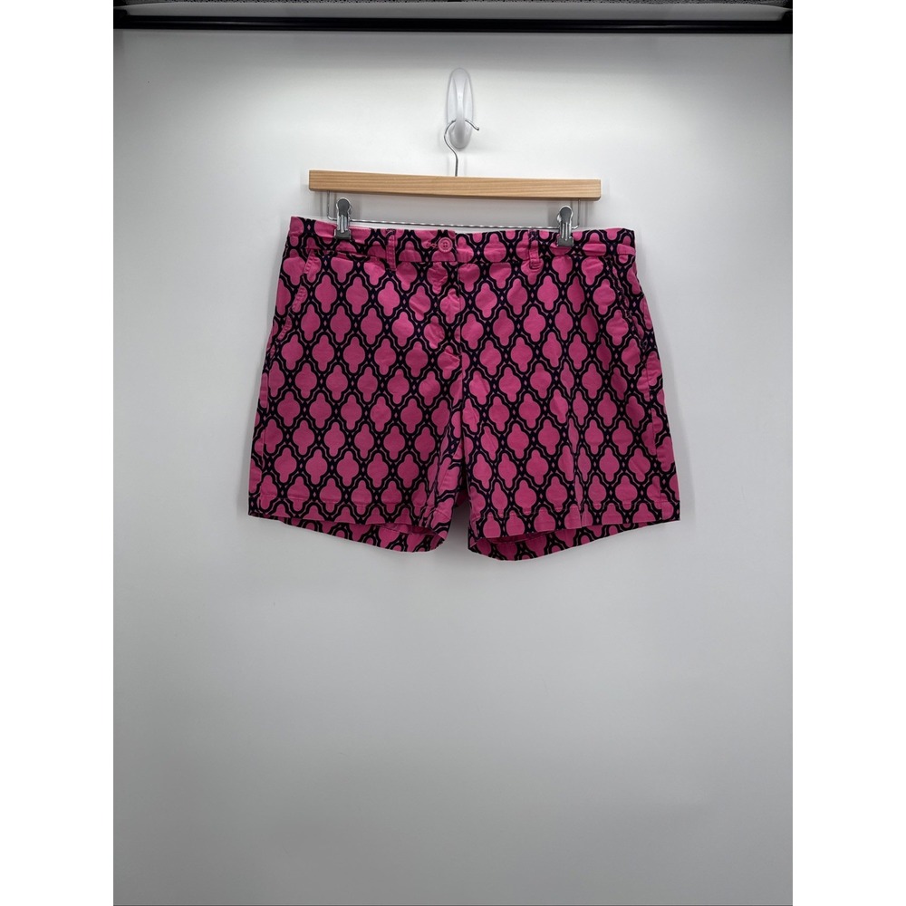 Crown And Ivy Women's Shorts Size 16W Pink